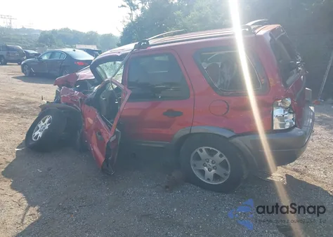 2003 Ford Escape Xlt из США, поврежденный, VIN 1FMYU93193KE14768